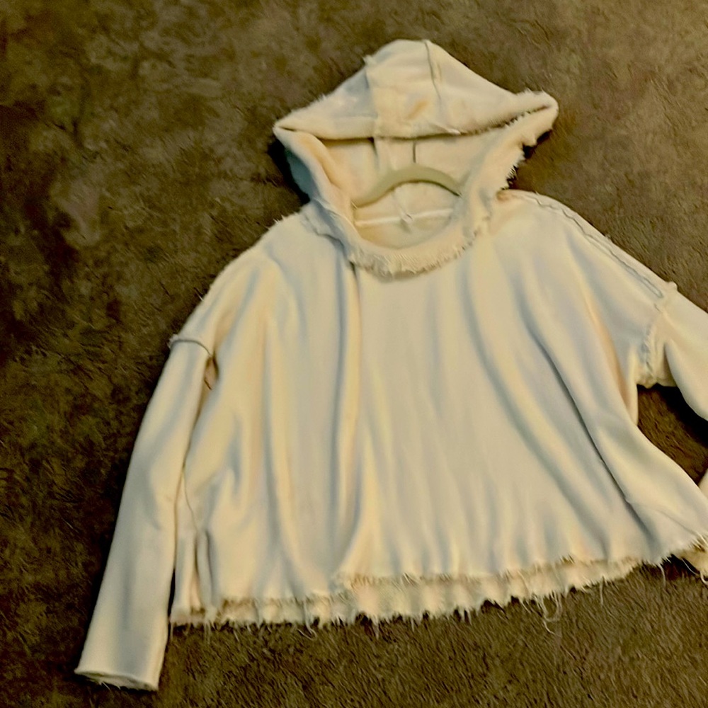 Oversized sweatshirt with hood